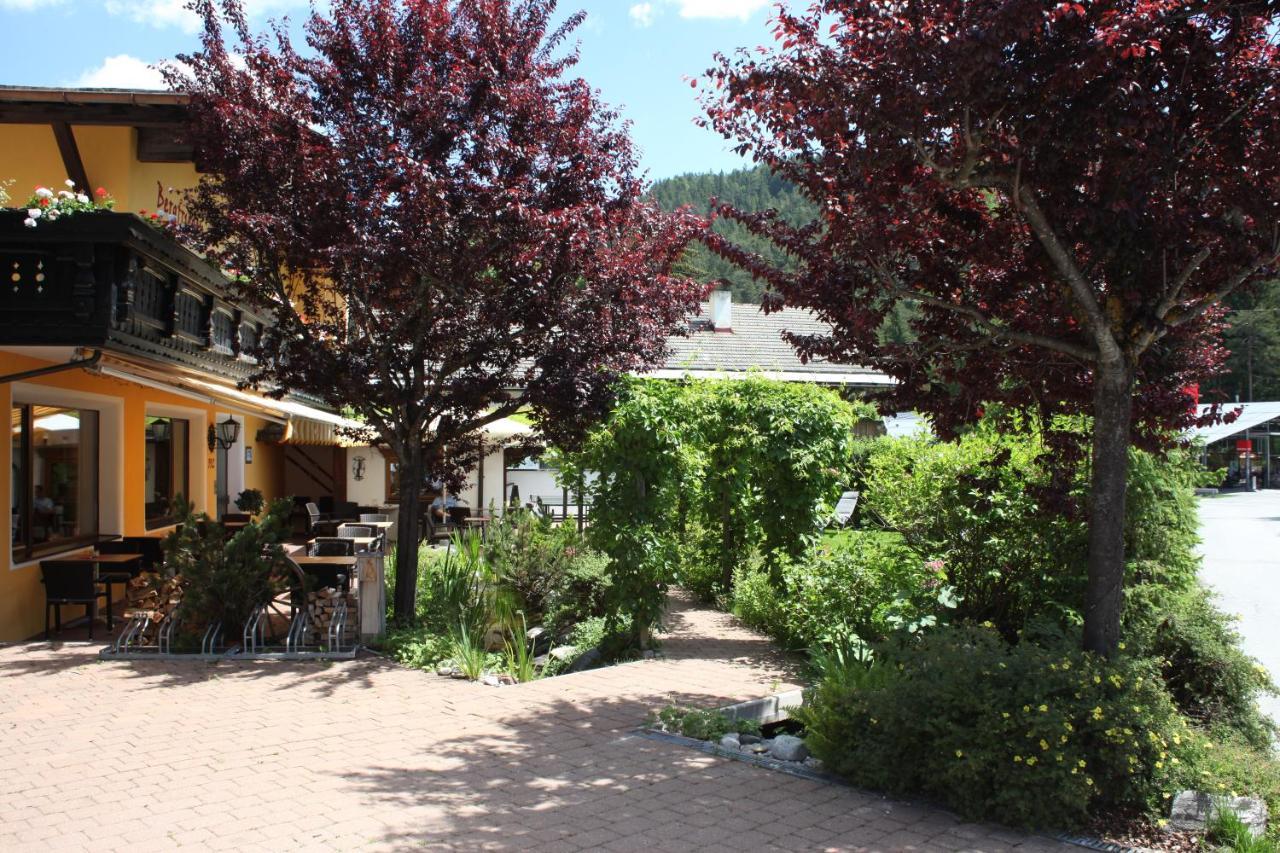 Bergfrieden Leutasch/Seefeld ภายนอก รูปภาพ